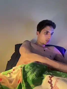 Snapshot of CamiloXx04 chatting on April 2026 04:15:01 AM CamiloXx04 online show from April 2026 04:15:01 AM