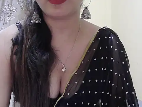 Snapshot of Model-Tanya chatting on March 2026 03:48:01 PM Model-Tanya online show from March 2026 03:48:01 PM