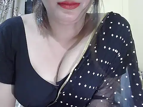 Snapshot of Model-Tanya chatting on March 2026 09:04:02 PM Model-Tanya online show from March 2026 09:04:02 PM