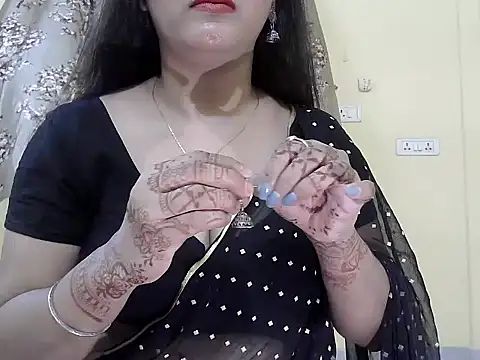 Snapshot of Model-Tanya chatting on April 2026 12:04:01 PM Model-Tanya online show from April 2026 12:04:01 PM