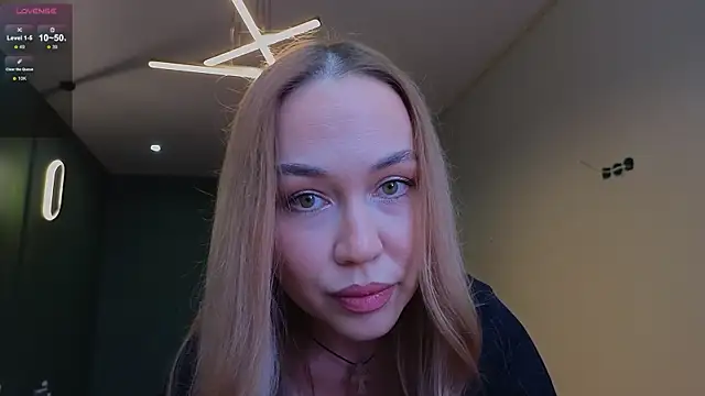 Emili1- online show from January 2026 12:40:01 PM