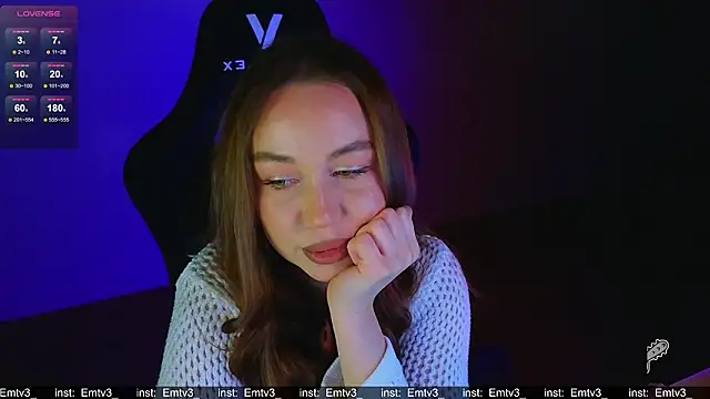 Snapshot of Emili1- chatting on March 2026 03:50:01 PM Emili1- online show from March 2026 03:50:01 PM