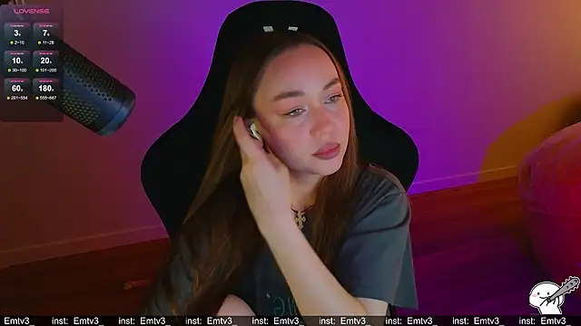 Snapshot of Emili1- chatting on March 2026 08:25:01 AM Emili1- online show from March 2026 08:25:01 AM