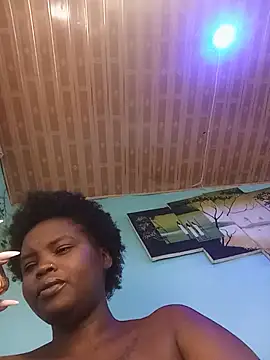 Snapshot of freaky_belle chatting on July 2026 05:33:02 AM freaky belle online show from July 2026 05:33:02 AM