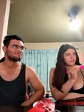 Snapshot of Carandrew chatting on February 2025 04:15:01 AM Carandrew online show from February 2025 04:15:01 AM