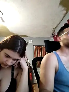 Snapshot of Carandrew chatting on November 2025 04:28:02 AM Carandrew online show from November 2025 04:28:02 AM