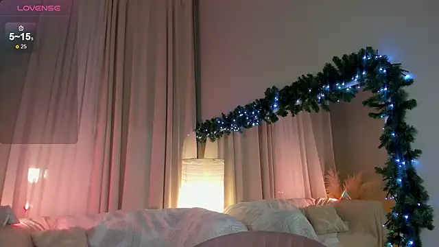 Snapshot of Lettie_brooks chatting on January 2025 05:55:01 PM Lettie brooks online show from January 2025 05:55:01 PM