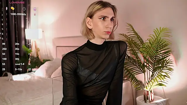 Snapshot of Lettie_brooks chatting on March 2025 06:37:01 AM Lettie brooks online show from March 2025 06:37:01 AM