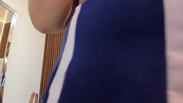 Snapshot of MADISON_ROWAN1 chatting on December 2025 03:27:02 AM MADISON ROWAN1 online show from December 2025 03:27:02 AM