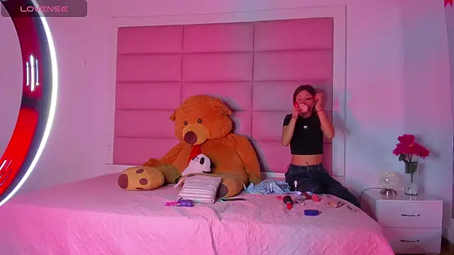 little-Emma online show from February 2025 03:10:02 AM