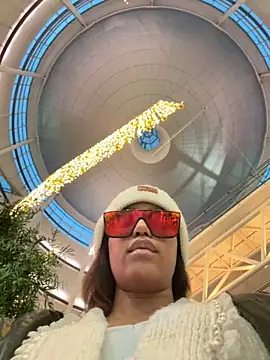 Snapshot of Black_Dolll chatting on November 2025 02:18:02 PM Black Dolll online show from November 2025 02:18:02 PM