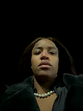 Snapshot of Black_Dolll chatting on November 2025 05:56:02 PM Black Dolll online show from November 2025 05:56:02 PM