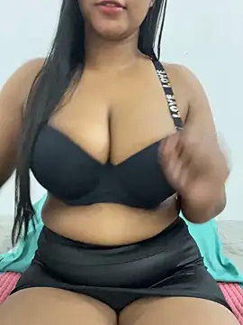 Snapshot of sweety_yehara chatting on May 2026 04:04:02 PM sweety yehara online show from May 2026 04:04:02 PM