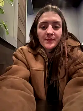 emilysue1 online show from December 2025 05:02:02 AM