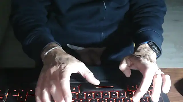 Adri gard online show from October 2025 09:28:02 PM