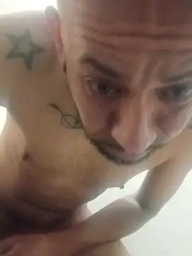 pineda1689 online show from April 2026 04:56:02 PM