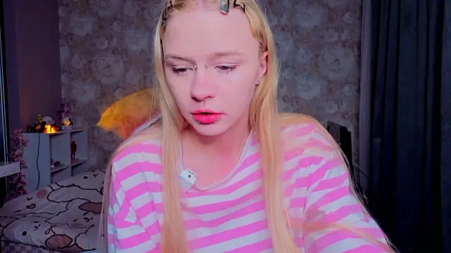 Snapshot of Milia_Parker chatting on March 2026 12:58:01 AM Milia Parker online show from March 2026 12:58:01 AM