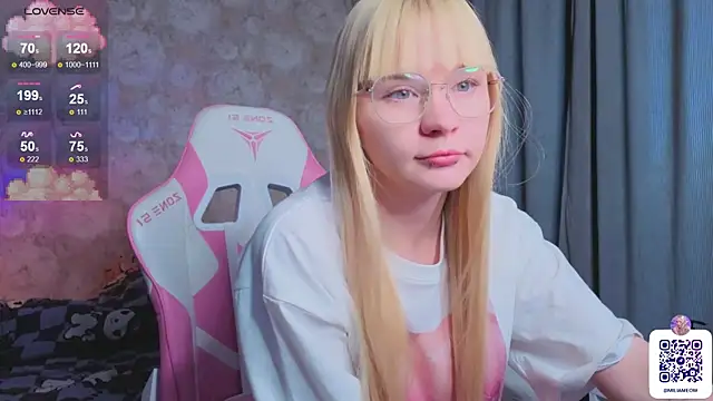 Snapshot of Milia_Parker chatting on April 2026 03:34:01 PM Milia Parker online show from April 2026 03:34:01 PM