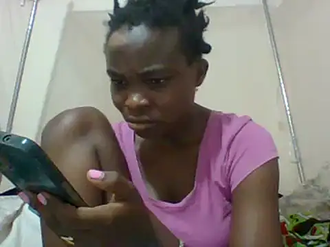 Snapshot of sexxyqueenn22 chatting on February 2025 05:58:01 PM sexxyqueenn22 online show from February 2025 05:58:01 PM