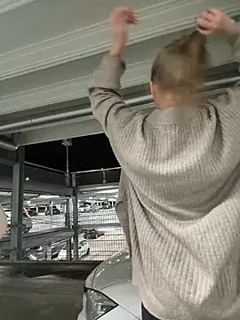 Snapshot of NickyGold_Official chatting on December 2024 09:04:02 PM NickyGold Official online show from December 2024 09:04:02 PM