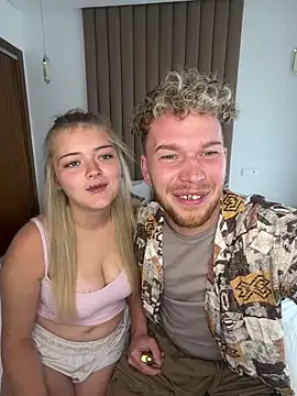 Snapshot of NickyGold_Official chatting on April 2026 03:06:01 PM NickyGold Official online show from April 2026 03:06:01 PM