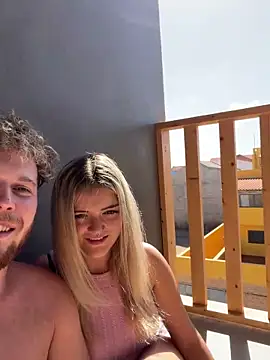 Snapshot of NickyGold_Official chatting on April 2026 04:37:02 PM NickyGold Official online show from April 2026 04:37:02 PM