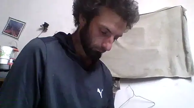 Snapshot of BigPeter6987 chatting on December 2024 01:18:01 AM BigPeter6987 online show from December 2024 01:18:01 AM