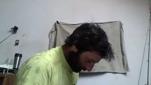 Snapshot of BigPeter6987 chatting on January 2025 08:14:02 PM BigPeter6987 online show from January 2025 08:14:02 PM