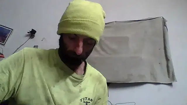 Snapshot of BigPeter6987 chatting on January 2025 07:00:02 AM BigPeter6987 online show from January 2025 07:00:02 AM