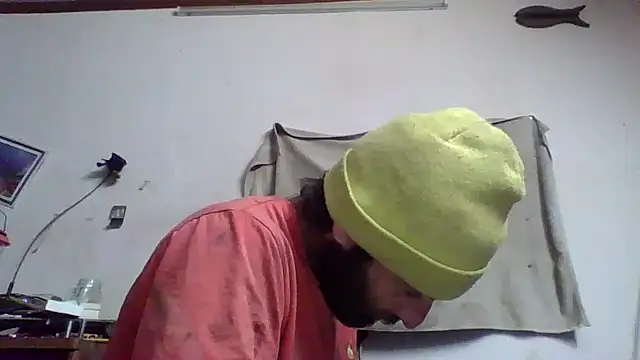 Snapshot of BigPeter6987 chatting on January 2025 07:25:02 AM BigPeter6987 online show from January 2025 07:25:02 AM