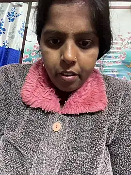 Beauty-queen online show from January 2026 01:50:01 PM