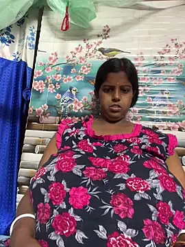 Beauty-queen online show from April 2026 12:39:02 PM