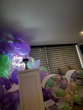 Alirawrz online show from October 2025 08:03:02 PM