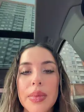 Alirawrz online show from November 2025 12:38:02 PM