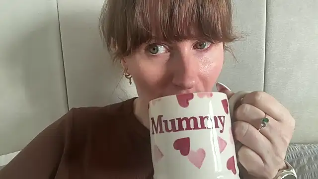 Snapshot of redheadrosie69 chatting on May 2026 08:41:01 AM redheadrosie69 online show from May 2026 08:41:01 AM