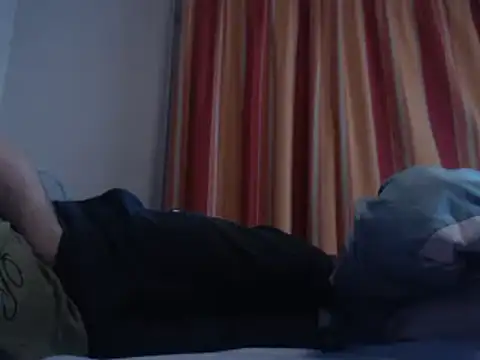 Snapshot of gentleman404040 chatting on December 2024 06:21:01 PM gentleman404040 online show from December 2024 06:21:01 PM