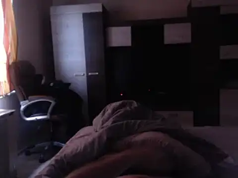 Snapshot of gentleman404040 chatting on December 2024 09:17:01 AM gentleman404040 online show from December 2024 09:17:01 AM