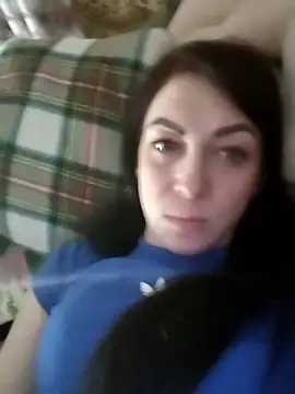 NikaXBerry online show from February 2025 12:02:02 PM