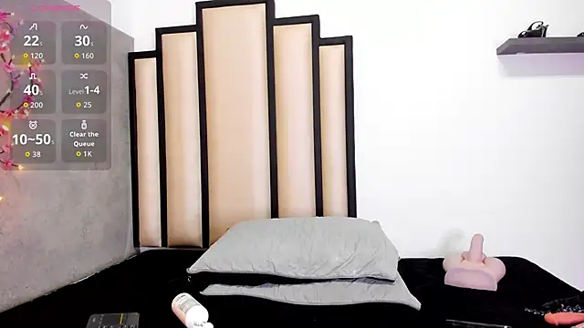 Snapshot of SussanMilf_ chatting on October 2025 10:51:01 AM SussanMilf online show from October 2025 10:51:01 AM