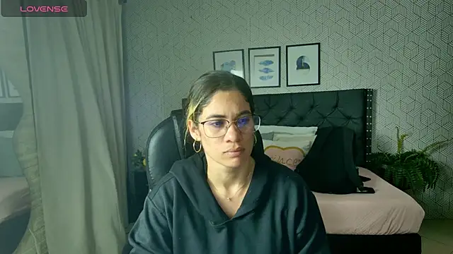 sussy  stone online show from January 2025 12:20:01 PM