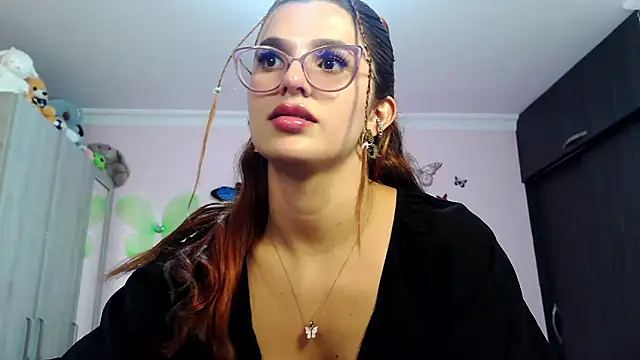 Snapshot of caroline_jonson chatting on November 2025 09:53:01 PM caroline jonson online show from November 2025 09:53:01 PM