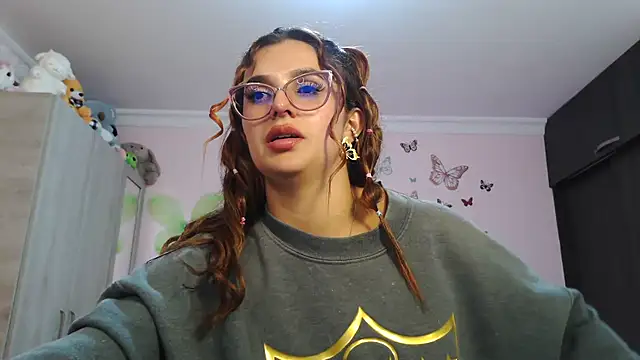 Snapshot of caroline_jonson chatting on December 2025 08:28:02 PM caroline jonson online show from December 2025 08:28:02 PM