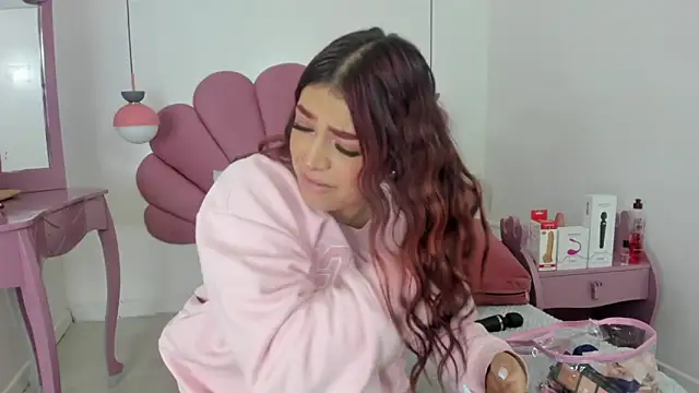 Snapshot of dawa_angels chatting on January 2025 04:21:02 PM dawa angels online show from January 2025 04:21:02 PM