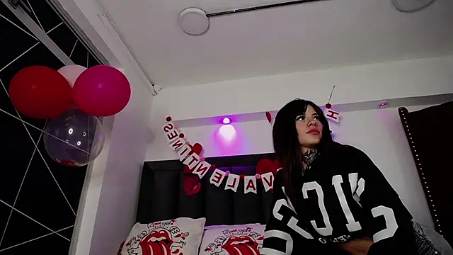 Tifanny Sweett online show from February 2025 04:32:02 AM