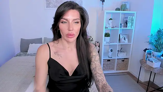 Sasha Miro online show from November 2025 01:33:02 AM