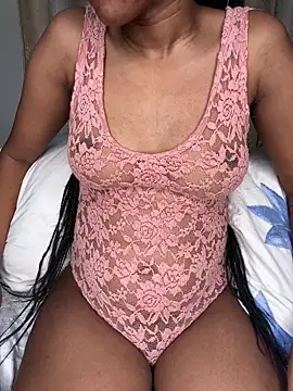 Snapshot of Ravishing_Rubi chatting on April 2026 12:59:02 AM Ravishing Rubi online show from April 2026 12:59:02 AM