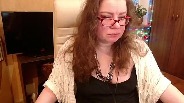 Miss Tress online show from March 2025 07:01:02 PM