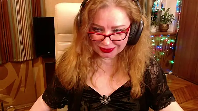 Miss Tress online show from November 2025 09:17:01 PM