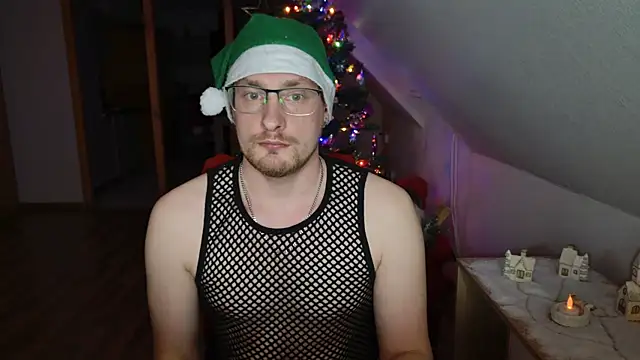 Snapshot of Relsxboy chatting on December 2024 07:11:02 PM Relsxboy online show from December 2024 07:11:02 PM