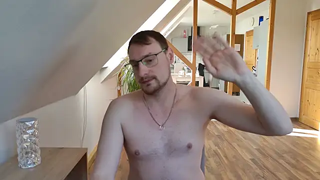 Snapshot of Relsxboy chatting on March 2025 05:46:01 PM Relsxboy online show from March 2025 05:46:01 PM